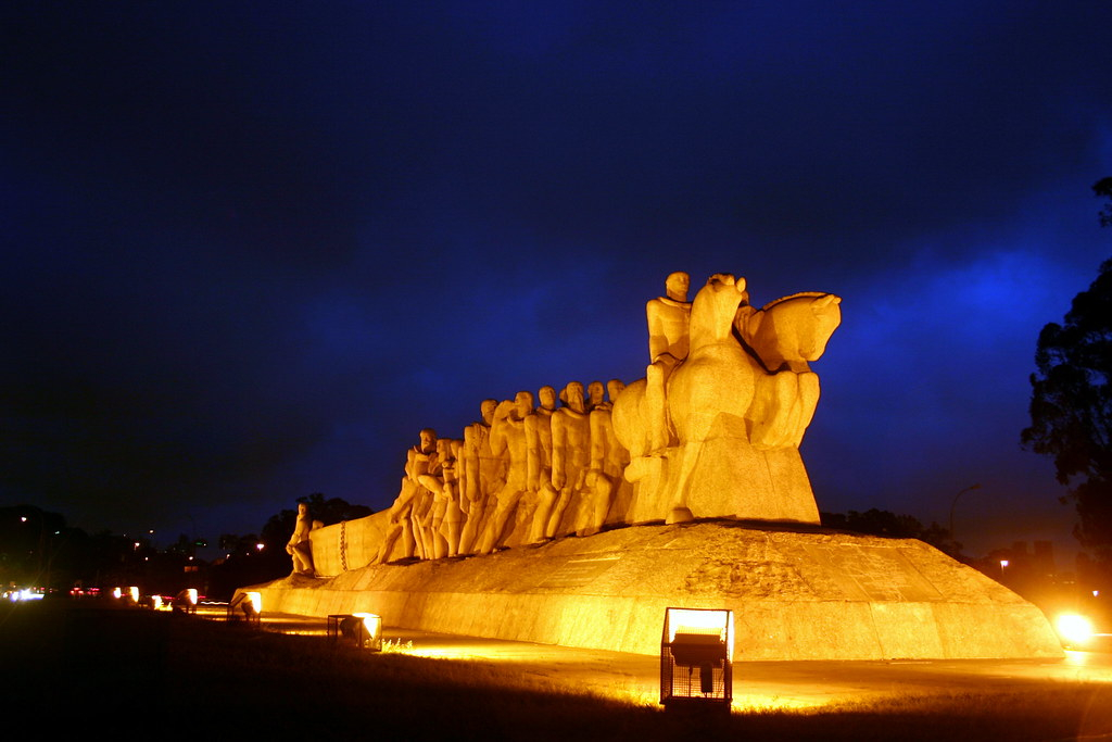 Monumento às Bandeiras - São Paulo