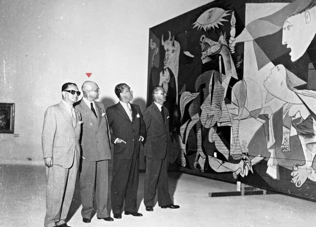 Guernica exposta na Segunda Bienal de Arte de São Paulo de 1953